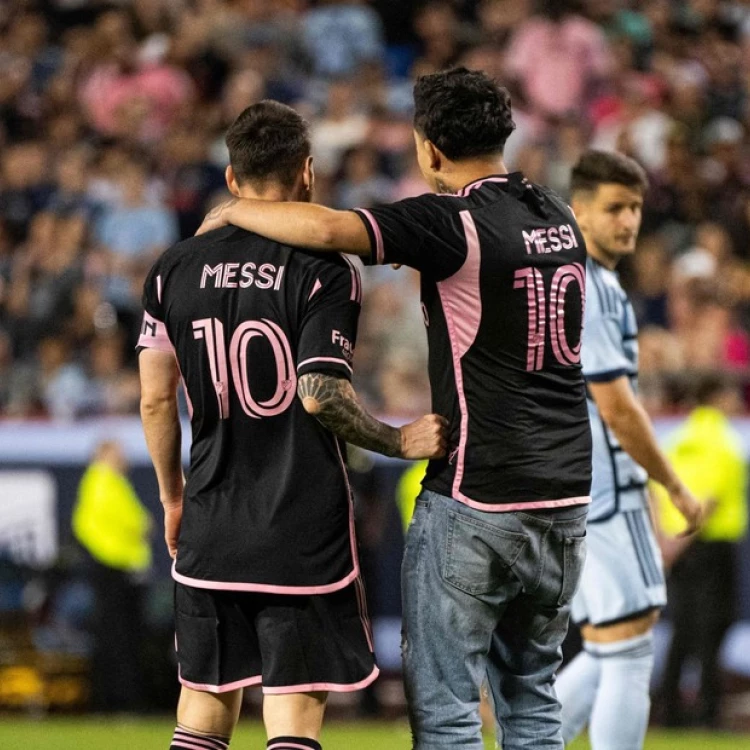 Imagen relacionada de el gillette stadium se prepara para la visita de lionel messi con inter miami