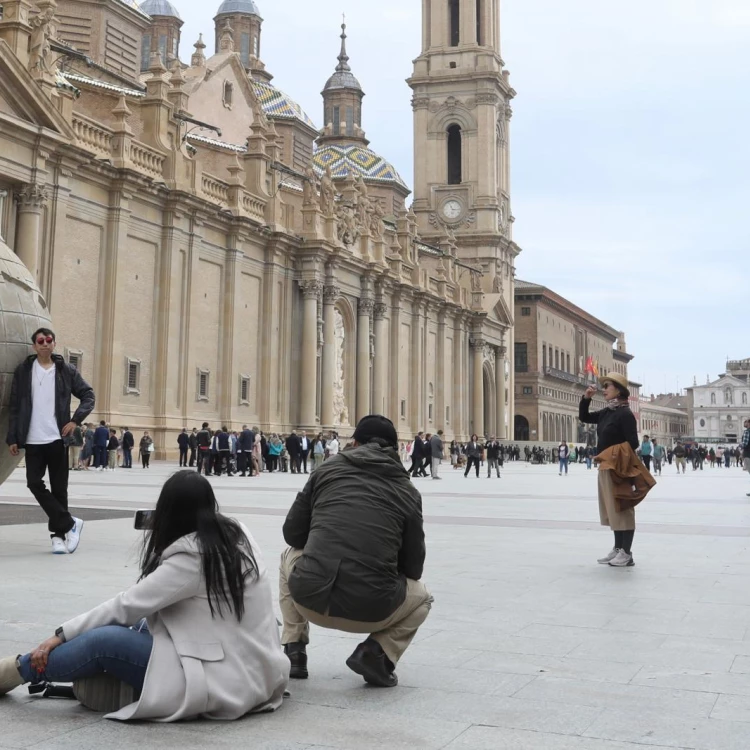 Imagen relacionada de zaragoza pasarela moda aragon street fashion