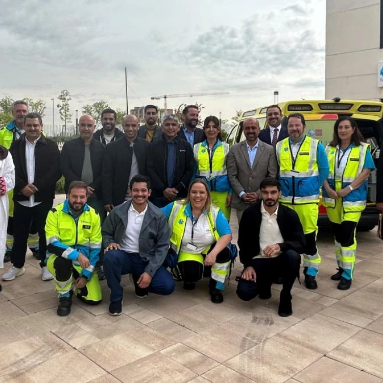 Imagen relacionada de delegacion de abu dabi visita el servicio de urgencia medica de madrid