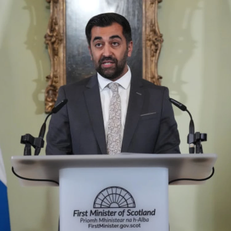 Imagen relacionada de humza yousaf renuncia escocia