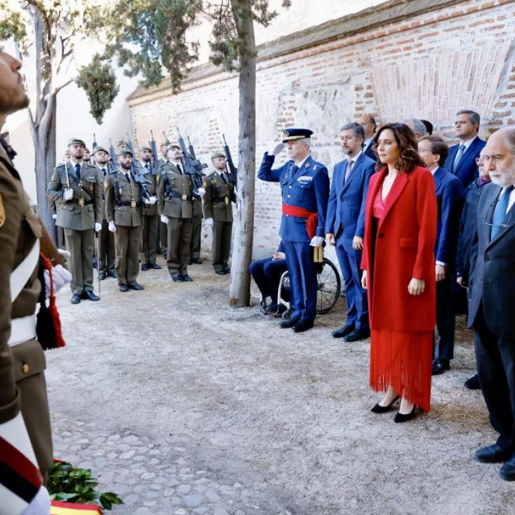 Imagen relacionada de isabel diaz ayuso homenaje heroes 2 mayo madrid