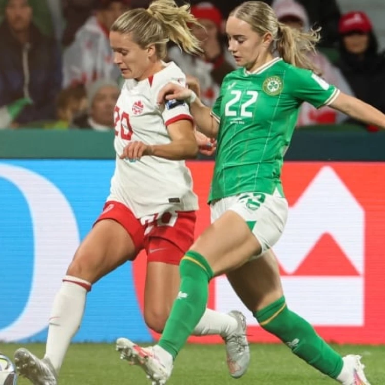 Imagen relacionada de complicado aprieto canada copa mundial futbol femenino