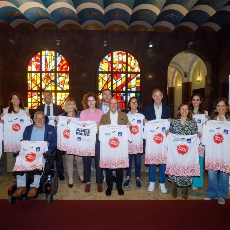 Imagen relacionada de zaragoza carrera popular ponle freno