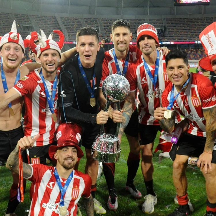 Imagen relacionada de estudiantes de la plata campeon copa liga fair play