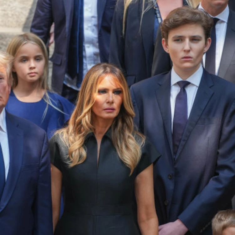 Imagen relacionada de barron trump delegado republicano convencion nacional