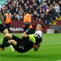 Imagen relacionada de dibu martinez se equivoca y liverpool vence a aston villa en la premier league