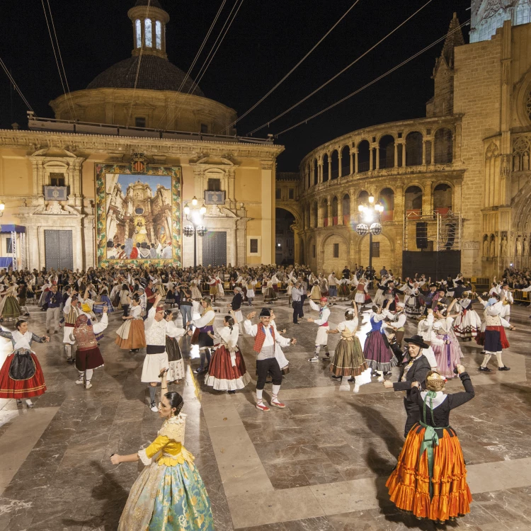 Imagen relacionada de valencia se prepara para la segunda edicion del dia de la danza tradicional valenciana